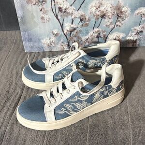BareTraps Blue and White Floral Canvas Sneakers